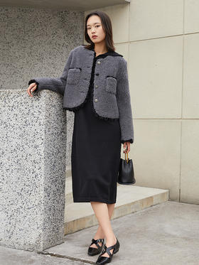 黑色高领针织连衣裙 侧排金属纽扣装饰长袖中长裙 简约通勤气质修身打底裙