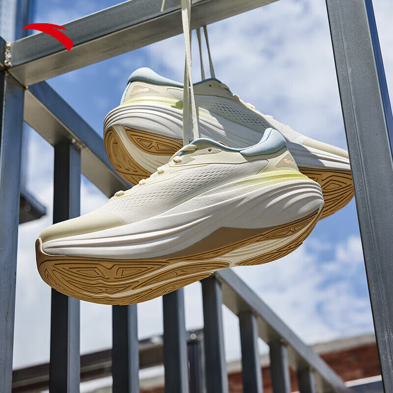 安踏旅步2S丨跑步鞋女PG7缓震回弹运动鞋女耐磨舒适运动鞋子112535545