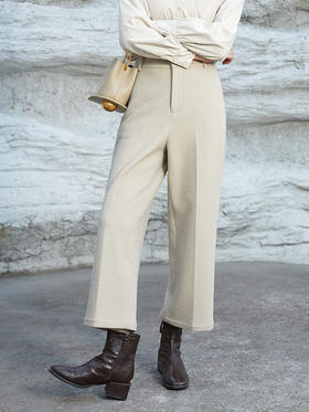 灰调羊毛混纺阔腿裤，高腰显瘦 + 垂坠质感 + 利落剪裁，解锁冬日通勤与日常的慵懒气质与保暖刚需