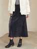 深灰色灯芯绒 A 字半身裙，高腰设计 + 垂坠质感 + 简约剪裁，解锁冬日通勤与约会的复古气质与穿搭层次感 商品缩略图0