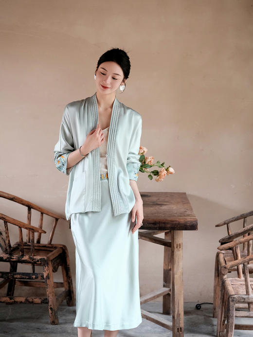 盛唐牡丹| 重缎真丝手绣半裙 商品图1