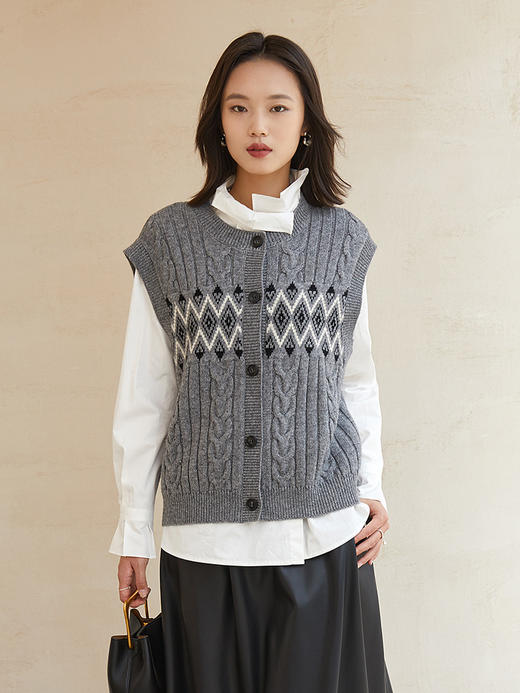 米白色立领单排扣衬衫 复古风喇叭袖宽松显瘦上衣 春秋季文艺范百搭女式衬衣 商品图0