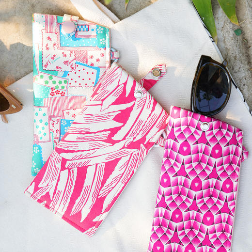 粉色写意系列墨镜盒眼镜盒新款女士小巧便携高颜值太阳镜高级感收纳盒 商品图1