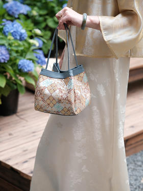 盛唐婧| 如意四方包-橘色[特价品]