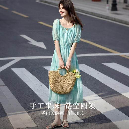 【专属特价】熙世界度假风轻盈天丝连衣裙女夏季2025年新款收腰显瘦泡泡袖裙子 商品图2