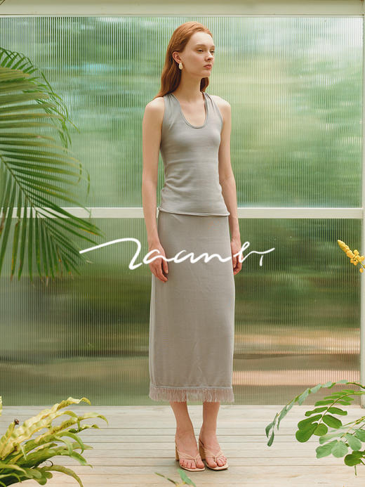ZAANLI｜ZNSS25020 三醋酸流苏后开衩针织半裙 [ 豆绿 / 米灰 ] 商品图3