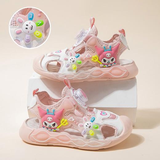 🌈【品牌直发】AFJI潮趣设计·萌动夏日💥【AFJI卡通库洛米包头旋钮扣凉鞋休闲鞋058】 🔥 库洛米主题——超人气卡通IP联名，粉色/梦幻紫双色可选，萌趣又百搭！ 商品图3