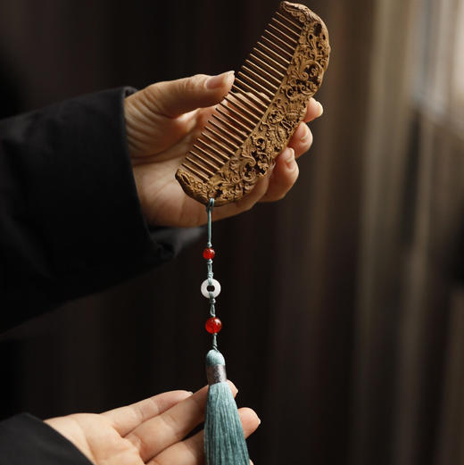 【青山特惠】精品金丝楠【西番莲纹】发梳 s111 商品图3