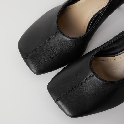 ROMI STUDIO 羊皮革黑色极简方头浅口细跟高跟鞋 RWCRP33095 商品图2