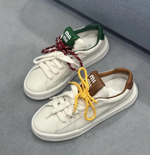 重磅渠道  mu撞色厚底小白鞋  双色鞋带 3.5cm撞色休闲运动鞋 商品图1