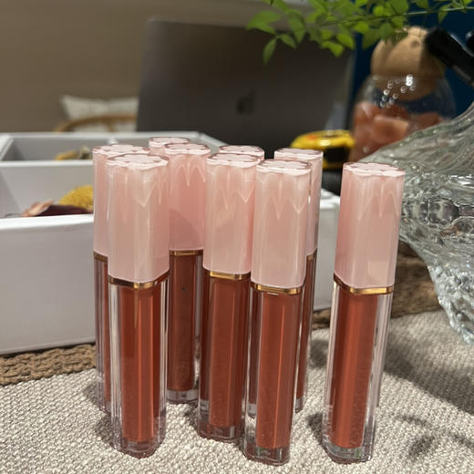 天然精油唇釉 丝绒哑光 滋润护唇3.5g 商品图3