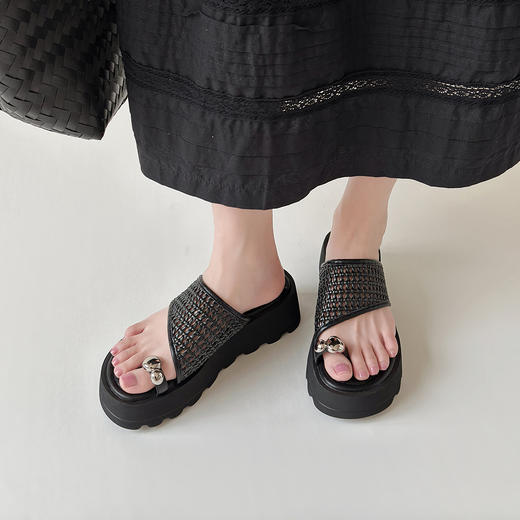预售7天|Safiya/索菲娅2025夏季厚底编织透气百搭外穿镂空套趾凉拖鞋夏季厚底编织透气百搭外穿镂空套趾凉拖鞋SFD2110411 商品图2