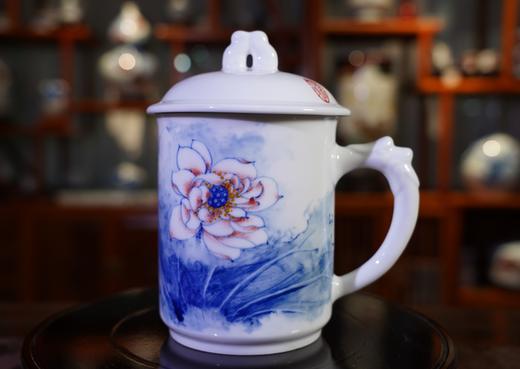 青花五彩香远益清办公杯 商品图0