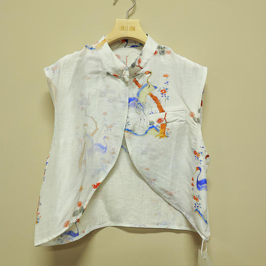 【抖音专属】短款背心马甲（22704143-山矾） 商品图0