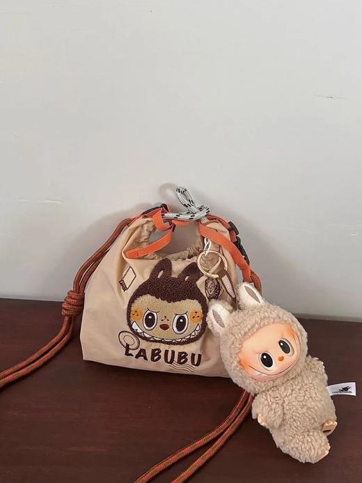 【LABUBU爆火拉布布包包合集】日系刺绣环保袋腰包、单肩斜挎包（送肩带） 商品图4
