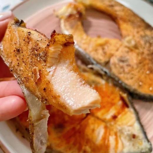 冷链直发【纯净海域 新鲜嫩滑 无腥味】智利进口原切中段三文鱼排 1kg/袋（4-6片） 商品图7