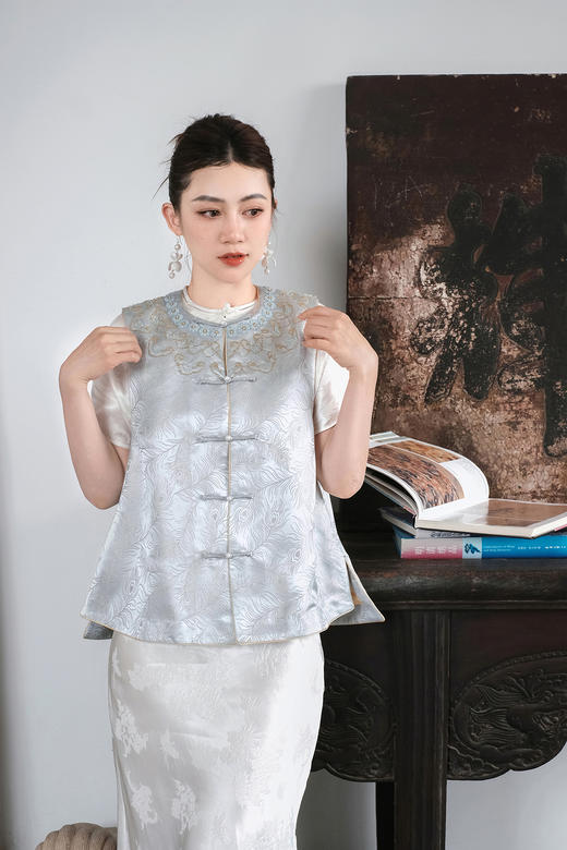 盛唐牡丹盛奢系列| 手工串珠真丝提花马甲 商品图0