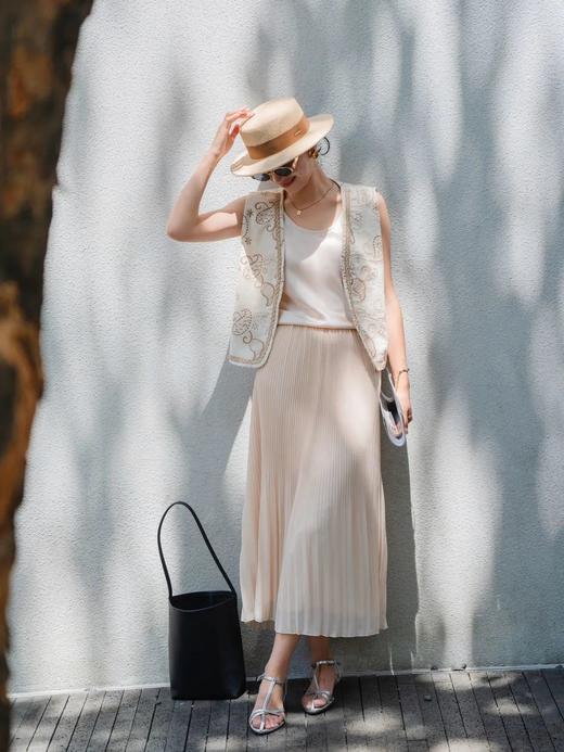 V领无袖缎面背心 ME2706 商品图5