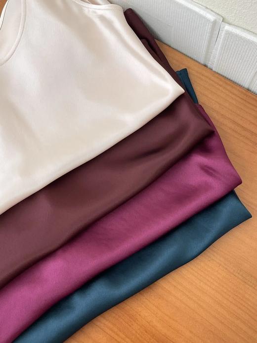 V领无袖缎面背心 ME2706 商品图11