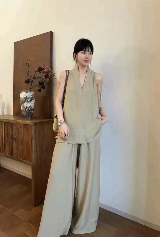 套装【韩系2025】867韩版高级感挂脖天丝麻上衣➕阔腿裤两件套-喜出 商品图0