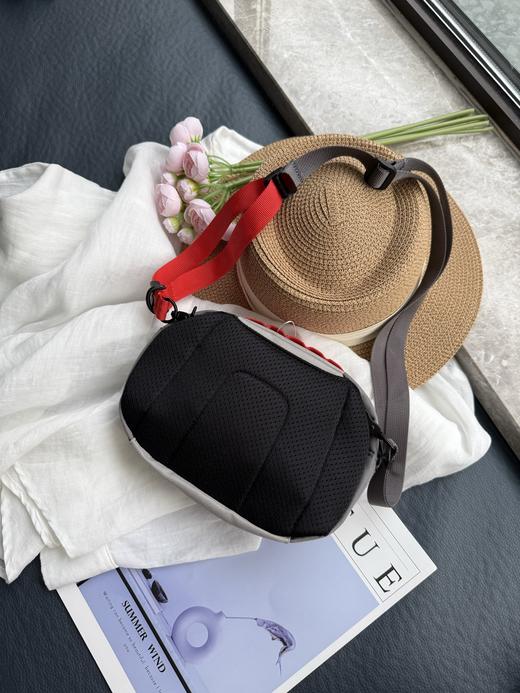 点此购买 可隆单肩斜跨SPORT小挎包 xj 321518 商品图9