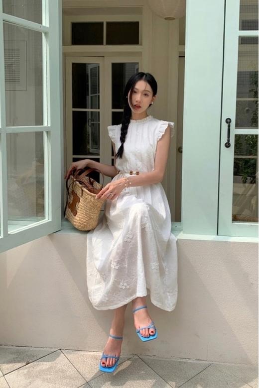 SUMMER & SAGE 温柔风浪漫刺绣飞袖连衣裙 20641 商品图1