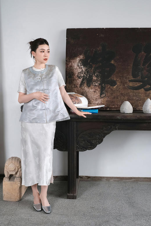 盛唐牡丹盛奢系列| 手工串珠真丝提花马甲 商品图3