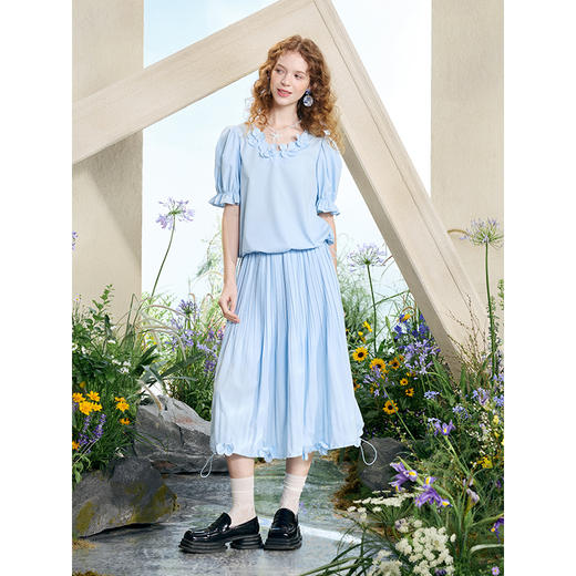 两三事 海岛花束 2025夏季新款小清新立体花朵抽绳下摆压褶半身裙 商品图1