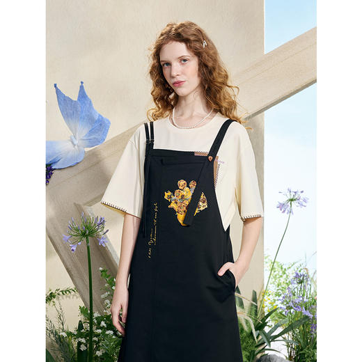 两三事梵高文艺 与葵同行 2025夏季新款复古绣花宽松背带裙连衣裙 商品图2