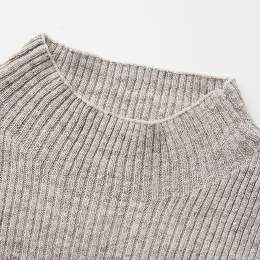 ROMI STUDIO 欧洲进口100%色纺亚麻坑条无袖修身背心 RWCRSG3176 商品图3