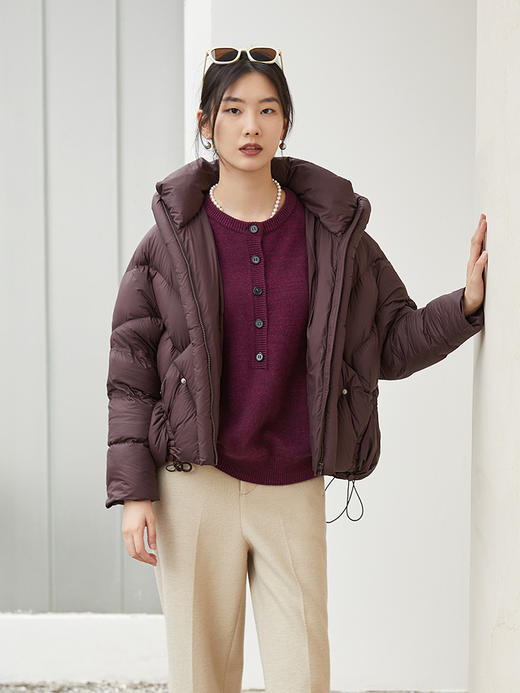 酒红色亨利领羊毛针织衫，复古纽扣设计 + 软糯质感 + 宽松版型，承包你冬日叠穿的温柔气质与保暖刚需 商品图1