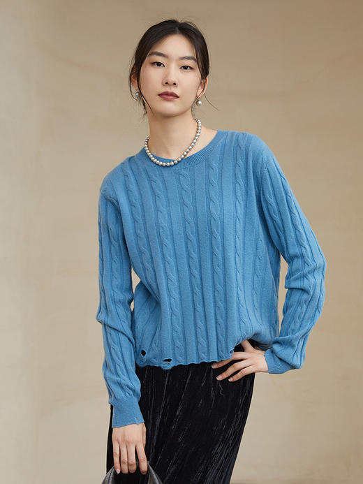 浅蓝色圆领麻花针织衫 秋冬个性破洞设计长袖套头毛衣上衣 商品图2