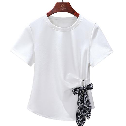 「自」全新升级【铂金会员109/天猫139/差价30】(11824)洛诗琳法式气质丝巾绑带t恤2025夏季不规则正肩修身显瘦上衣 商品图4