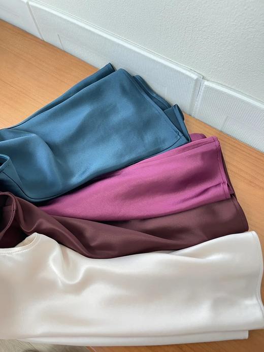 V领无袖缎面背心 ME2706 商品图10