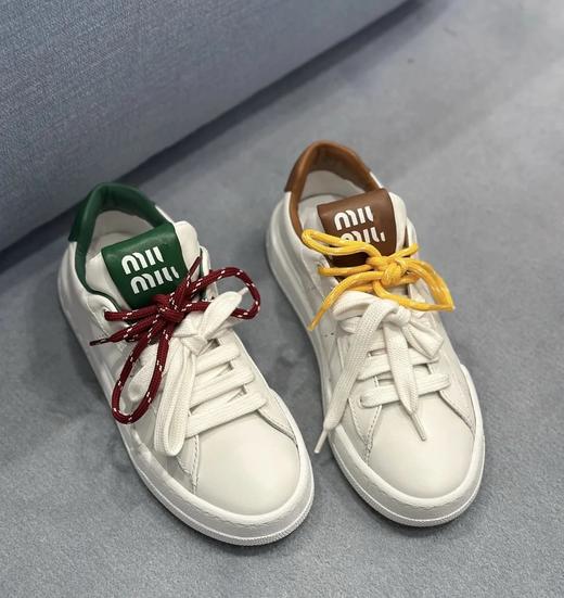 重磅渠道  mu撞色厚底小白鞋  双色鞋带 3.5cm撞色休闲运动鞋 商品图0