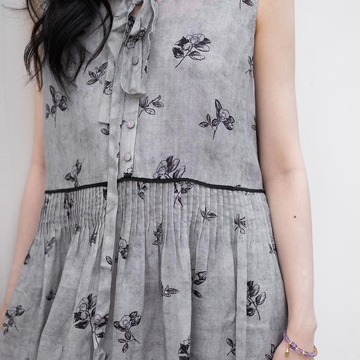 绽放328朵【海街日记】80支纯棉可调节肩带长款V领大摆吊带连衣裙 商品图2