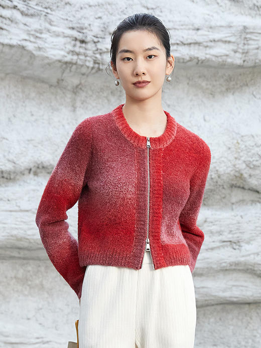 2025 秋冬酒红渐变全拉链针织开衫女 毛绒感短款圆领外套 复古氛围感休闲通勤修身显瘦上衣 商品图0