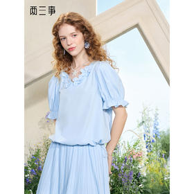 两三事 花雨倾落 2025夏季新款甜美立体花朵抽绳下摆泡泡袖衬衫女