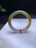 620255，54.8 特色冰黄手镯、大半圈带黄翡，冰润干净，油油的，有特色 商品缩略图0
