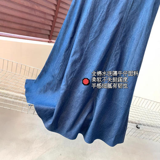 立体剪裁！2025新款100棉水洗薄牛仔料连腰设计小水滴镂空圆领连衣裙！ 商品图2