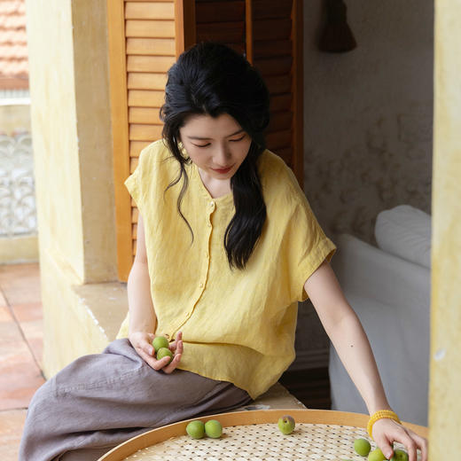 绽放旅行女装330朵/【海街日记】亚麻立领开襟连肩短袖衬衫松弛感 商品图0