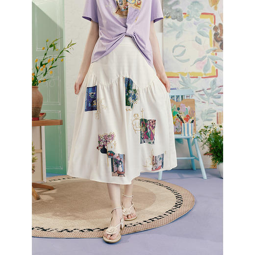 两三事玩彩旋涡2025夏季新款文艺风印花布拼接刺绣高腰a字半身裙 商品图2