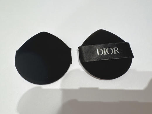 【订单实付低于299元，不发货】迪奥 克丽丝汀迪奥凝脂恒久气垫粉底(盈润缎光)粉扑  E000000233-F 商品图1