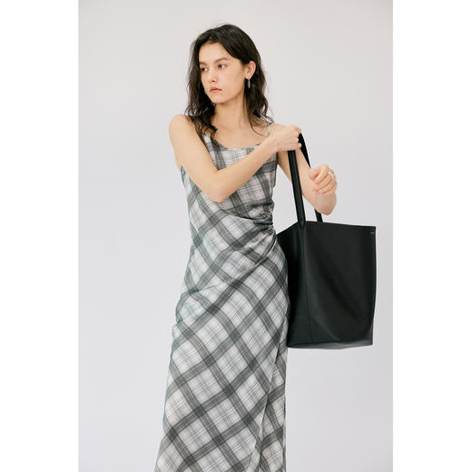 HeyDress格纹醋酸吊带连衣裙女夏季法式收腰显瘦抽褶设计感裙子 商品图6