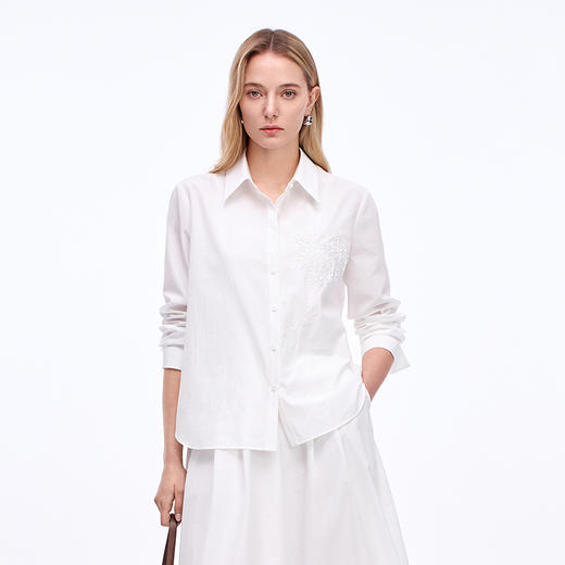 EITIE爱特爱简约收腰显瘦百搭通勤气质经典白衬衫秋季新款8309001 商品图2