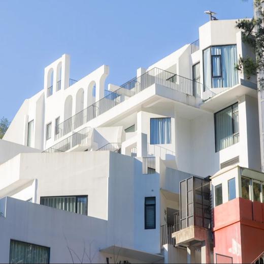 那云度假村^悬崖上的天空之城 × 浮山房/观山大床房/梦溪亲子大床房 · 1晚套餐丨丽水景宁丨云端新春 商品图12