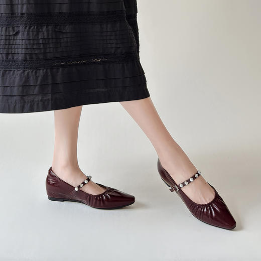 预售7天|Safiya/索菲娅2025法式气质尖头褶皱时尚内增高真皮平底单鞋SFD3111419 商品图5