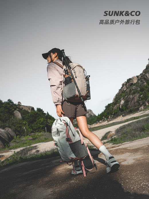 新款🏔️【轻便大容量，户外背包】登山包🔥徒步旅行必备！运动双肩包 轻量化防水旅行背包，防水抗压💦轻量化设计，背上它去征服每一座山峰吧！⛰️ 商品图2