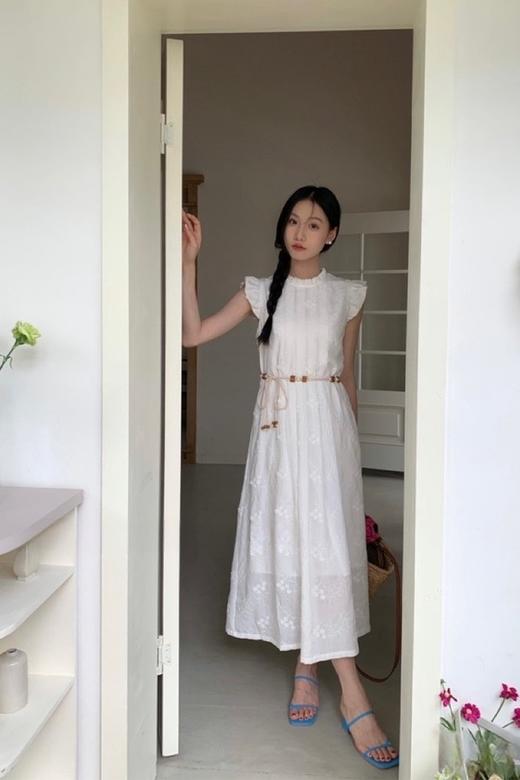 SUMMER & SAGE 温柔风浪漫刺绣飞袖连衣裙 20641 商品图3