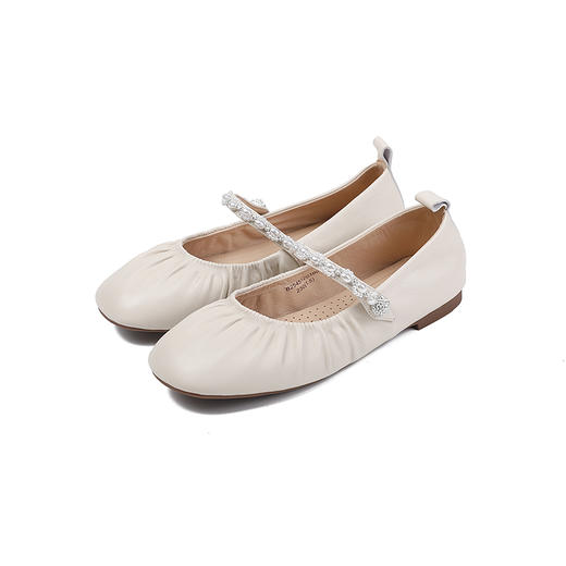 伊伴秋季柔软羊皮鞋面温柔芭蕾舞鞋平跟设计单鞋B25451203 商品图5